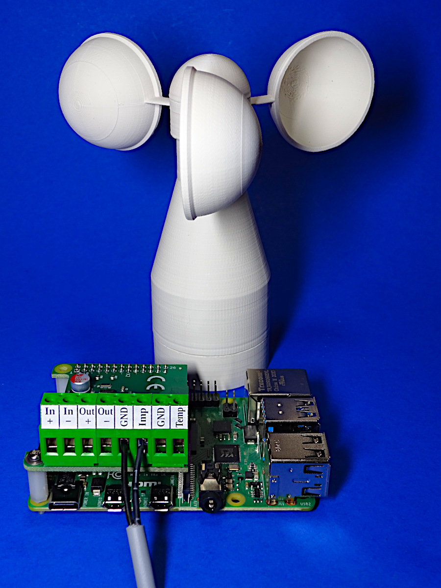 Raspberry Pi with PiLogger in front of Anemometer
